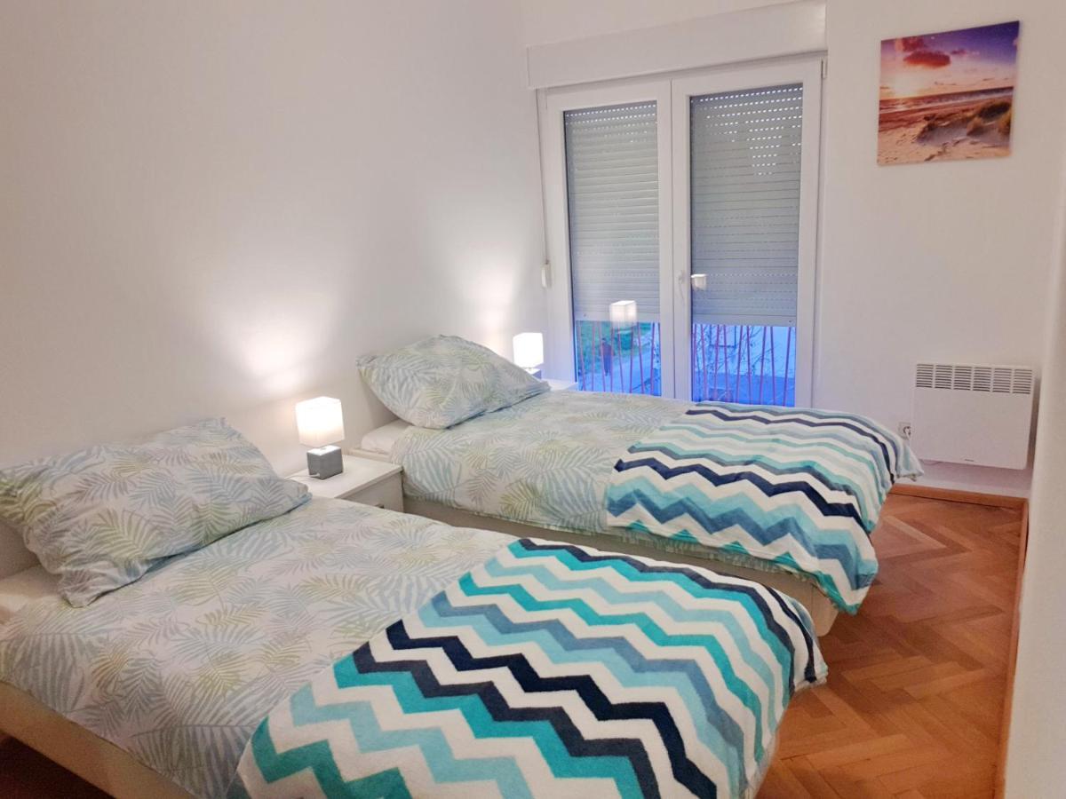 Apartman Monte Rizzi Pula Exterior foto